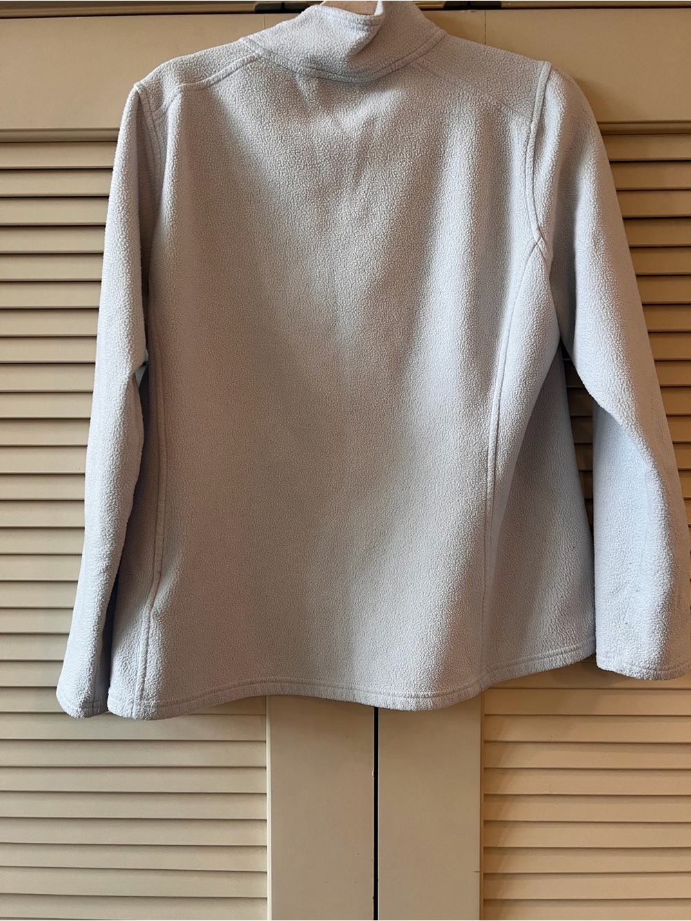 The North Face Men's Light Gray Half-Zip Fleece Pullover - Picture 9 of 9